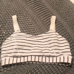 Lululemon Sports Bra with Adjustable straps!